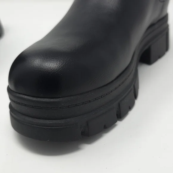 Nine West Black Chunky Lug Chelsea Booties 7M - Picture 7 of 8